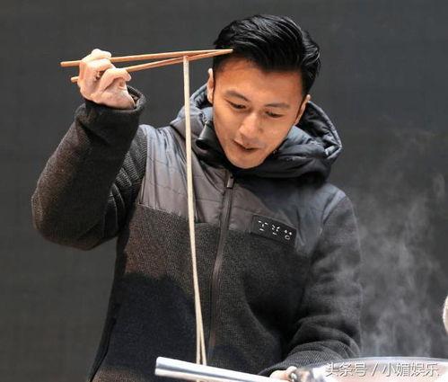 喜爱做饭的明星有谁,揭秘那些热爱烹饪的明星美食家