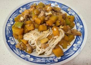 瓜吃捞面,探寻传统美食的魅力