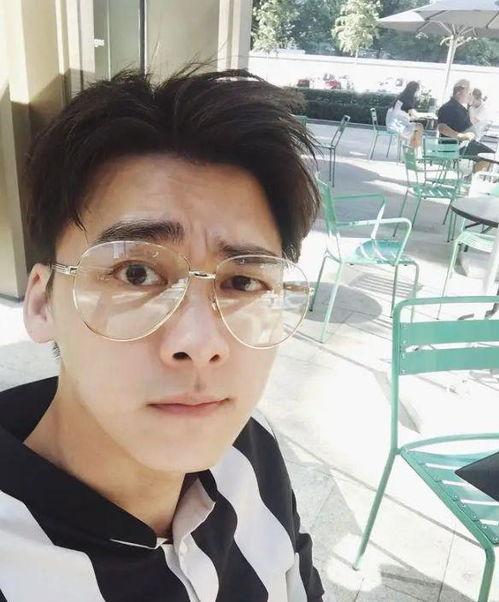 男网红用什么自拍头像,时尚潮流与个性魅力的完美融合